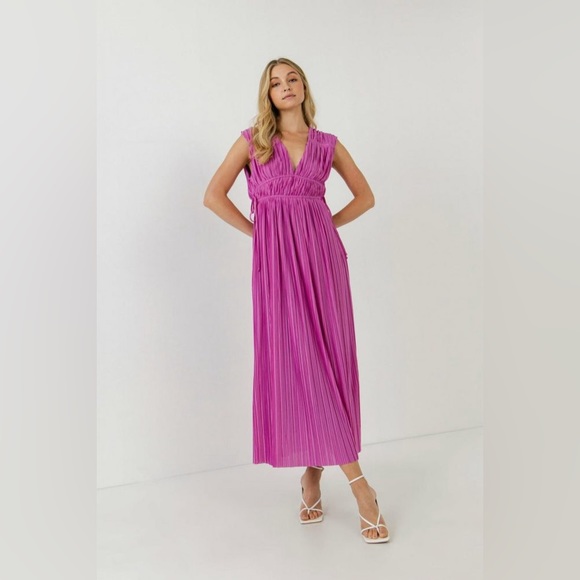 Endless Rose Pleated Midi Dress NWT - Picture 2 of 10